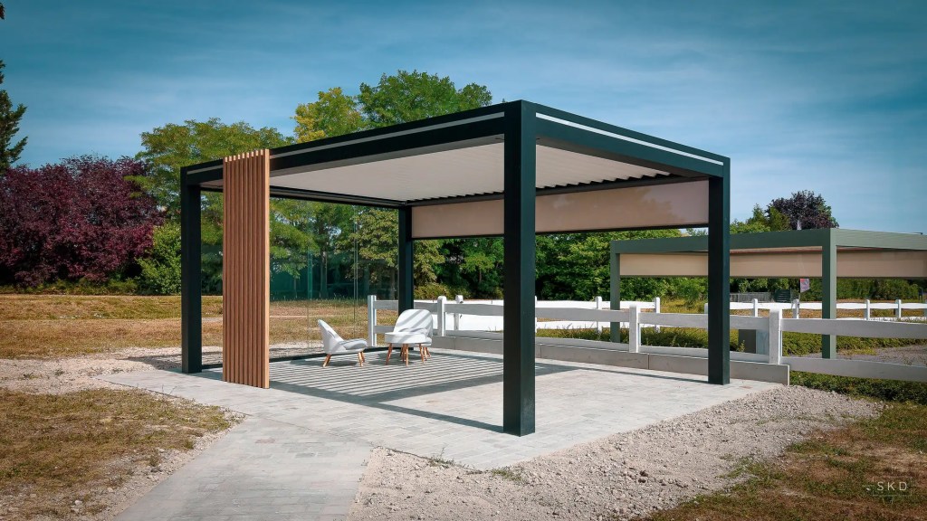 Espace extérieur du showroom SMC Menuiseries à Cormontreuil